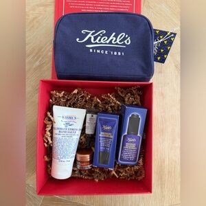 Kiel’s Healthy Skin essential gift set